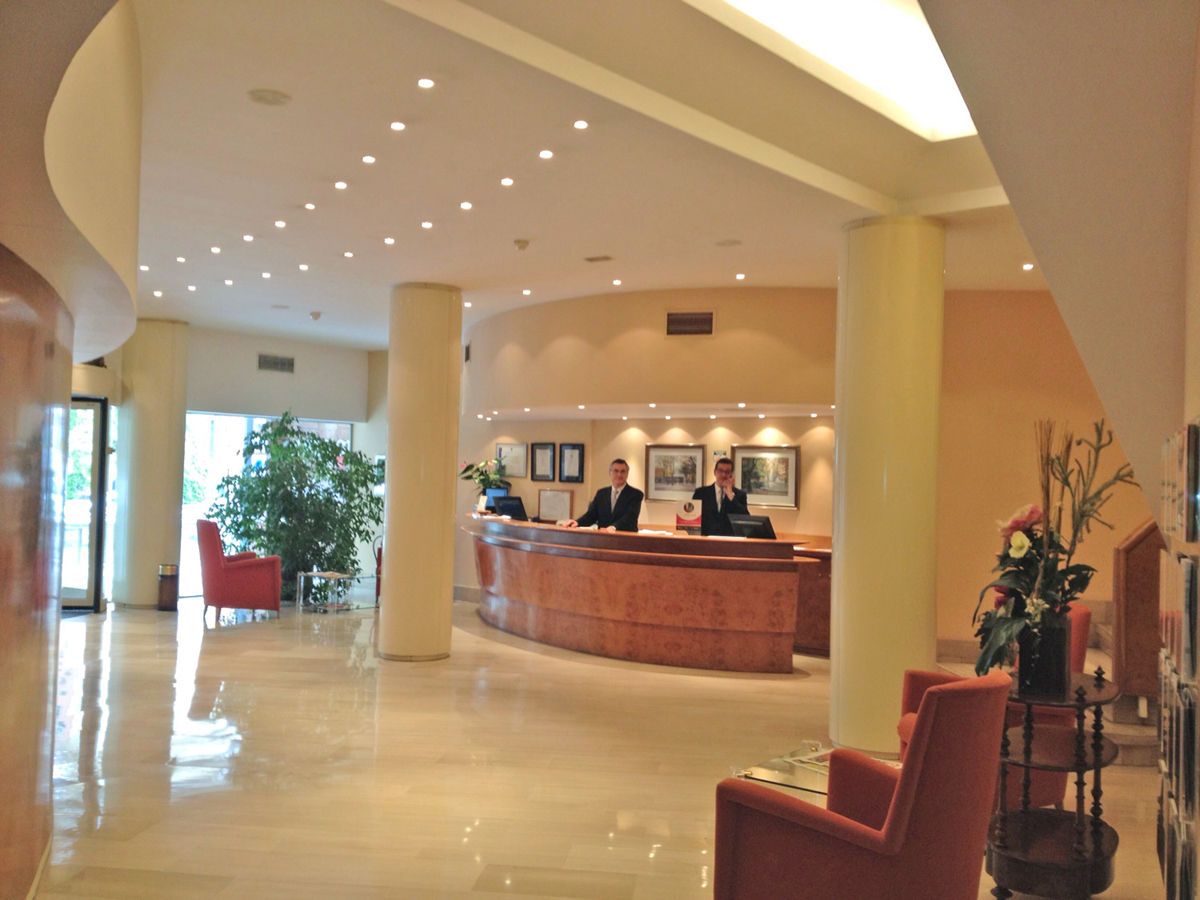 Mercure Carlton Rioja Logroño Interiér fotografie